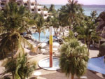 Playa Linda pool area